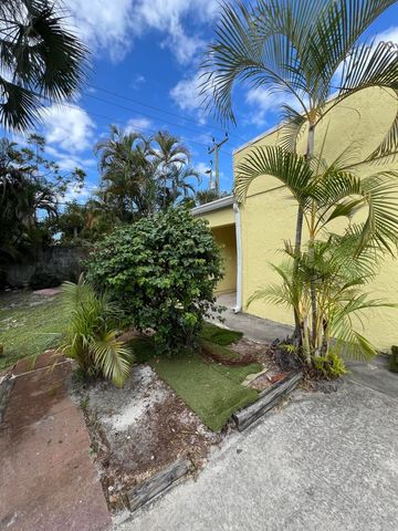 17355 Bush Road F, Jupiter, FL 33458