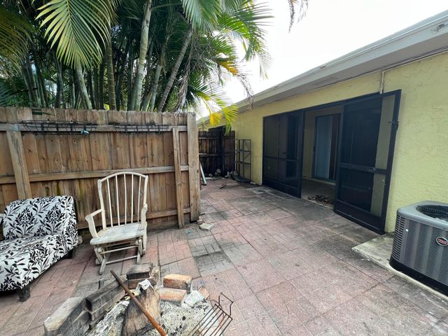 17355 Bush Road F, Jupiter, FL 33458