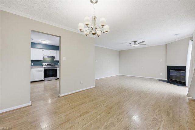 4248 Lindberg PL, Virginia Beach, VA 23453