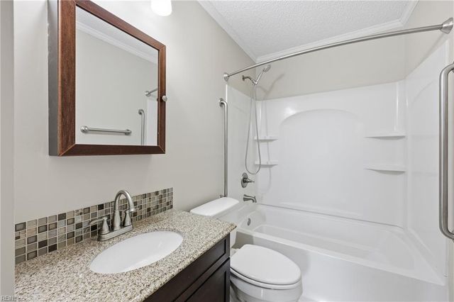 4248 Lindberg PL, Virginia Beach, VA 23453