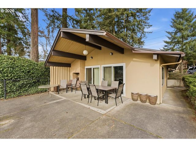 1400 Se Lava Dr Bldg A Dr 3, Milwaukie, OR 97222