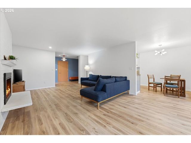 1400 Se Lava Dr Bldg A Dr 3, Milwaukie, OR 97222