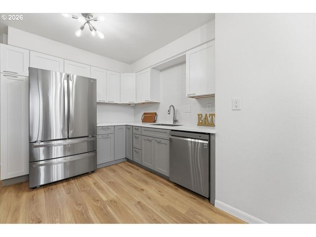 1400 Se Lava Dr Bldg A Dr 3, Milwaukie, OR 97222