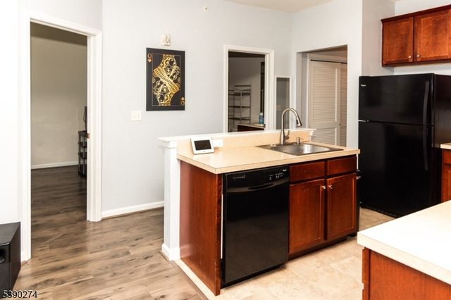 435 Van Houten Ave 307, Passaic City, NJ 07055