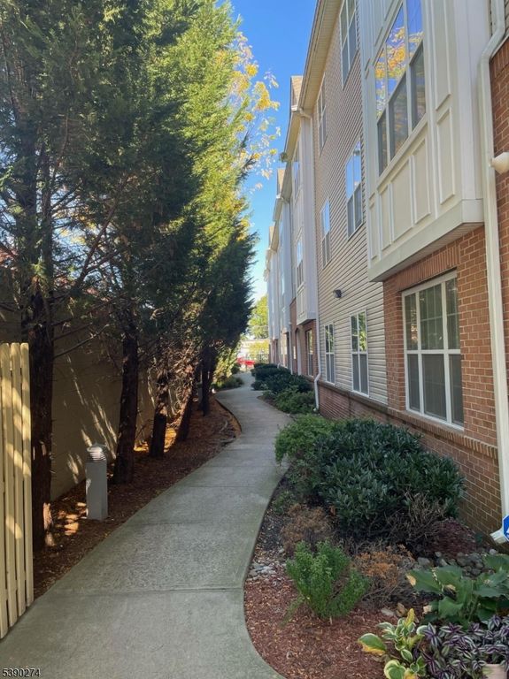 435 Van Houten Ave 307, Passaic City, NJ 07055