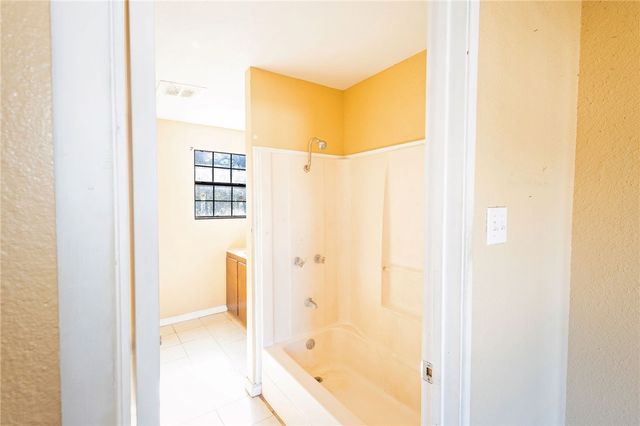 1330 Ray Dr, Corpus Christi, TX 78411