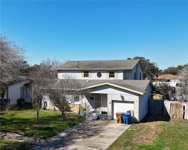 1330 Ray Dr, Corpus Christi, TX 78411