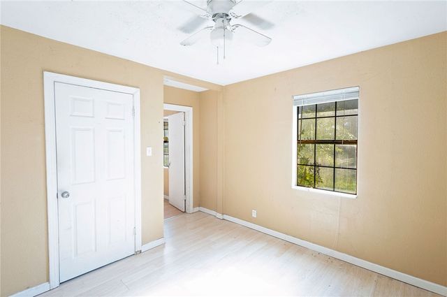 1330 Ray Dr, Corpus Christi, TX 78411