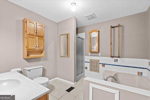262 Roy Baynor Lane, Bowdon, GA 30108