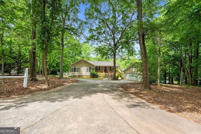 262 Roy Baynor Lane, Bowdon, GA 30108