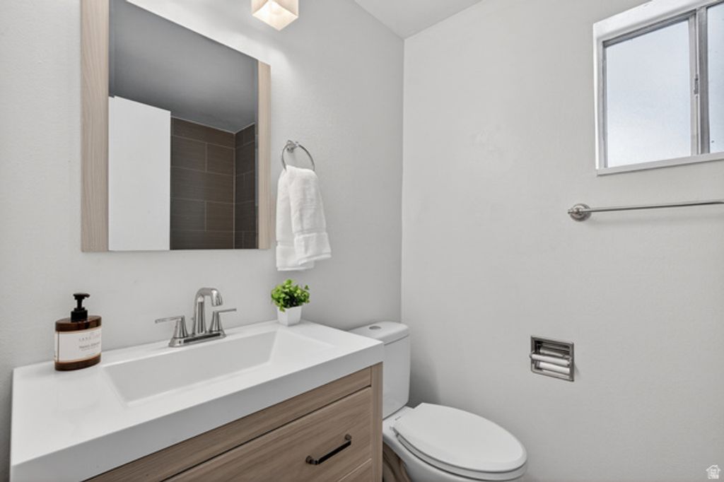 Image 11 of property listing at 269 E HILL AVE #2, Millcreek, UT 84107