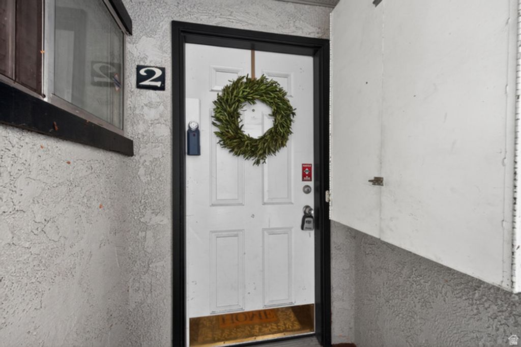 Image 18 of property listing at 269 E HILL AVE #2, Millcreek, UT 84107