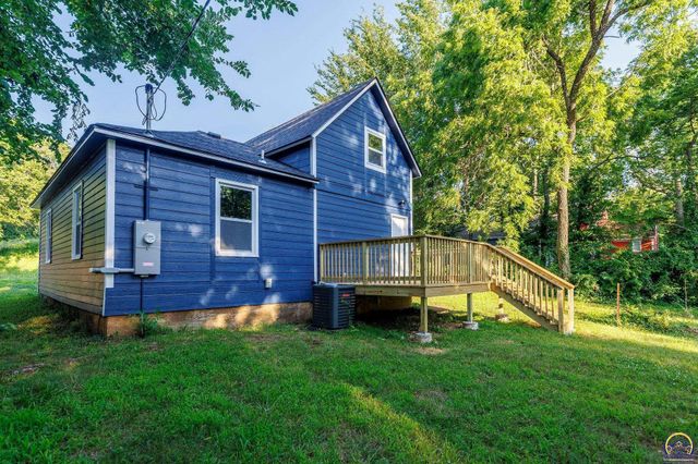 2409 SW Fillmore ST, Topeka, KS 66611