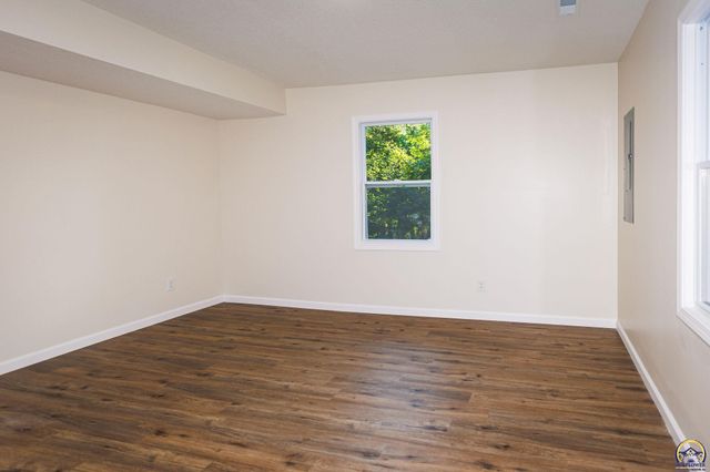 2409 SW Fillmore ST, Topeka, KS 66611