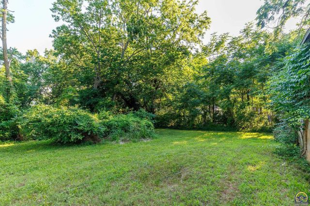 2409 SW Fillmore ST, Topeka, KS 66611
