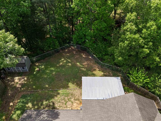 620 Town Oaks Cir, Kilgore, TX 75662