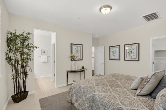 8733 Nakota Way, Sacramento, CA 95828