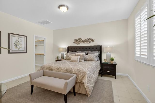 8733 Nakota Way, Sacramento, CA 95828