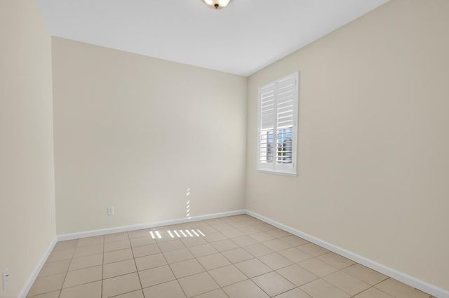 8733 Nakota Way, Sacramento, CA 95828