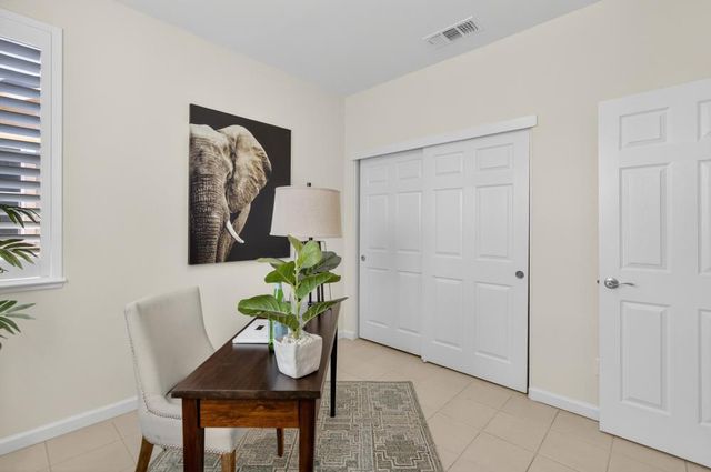 8733 Nakota Way, Sacramento, CA 95828