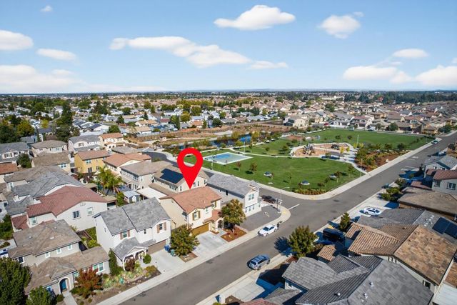 8733 Nakota Way, Sacramento, CA 95828