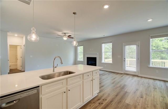 291 Arnewood Circle, Mcdonough, GA 30253