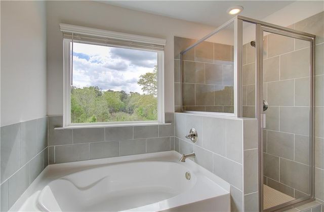 291 Arnewood Circle, Mcdonough, GA 30253