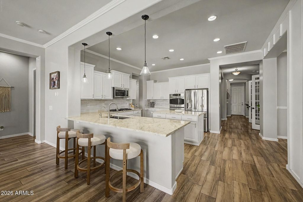 Image 11 of property listing at 6252 W YORKTOWN Way W, Florence, AZ 85132