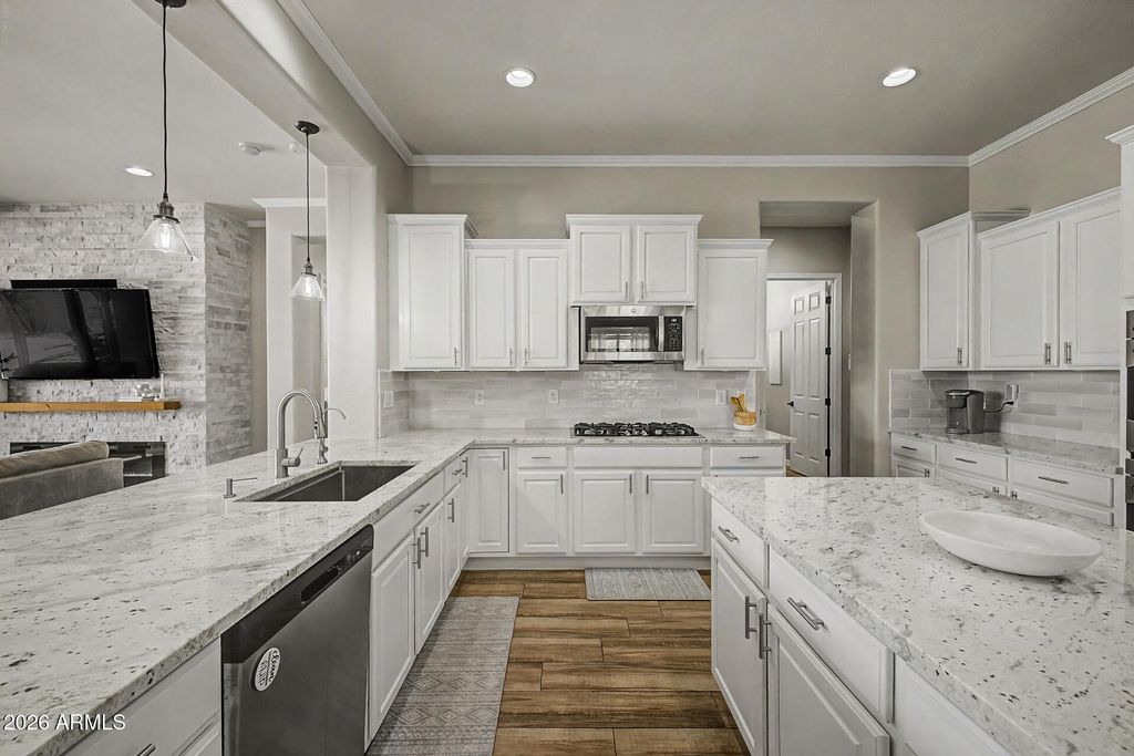 Image 13 of property listing at 6252 W YORKTOWN Way W, Florence, AZ 85132