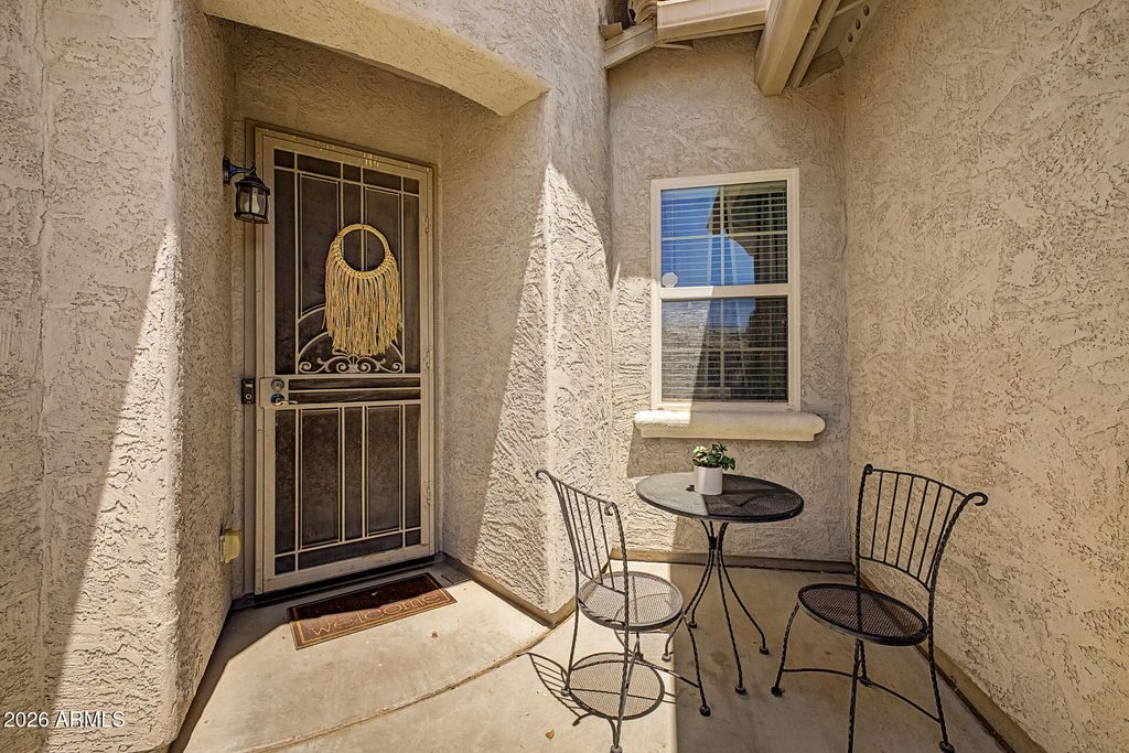 Image 5 of property listing at 6252 W YORKTOWN Way W, Florence, AZ 85132
