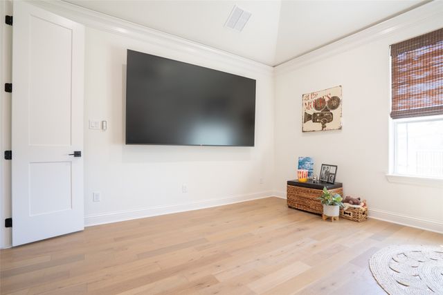 2521 Birchwood Drive, Granbury, TX 76049