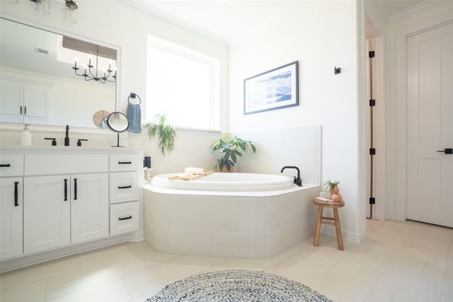 2521 Birchwood Drive, Granbury, TX 76049