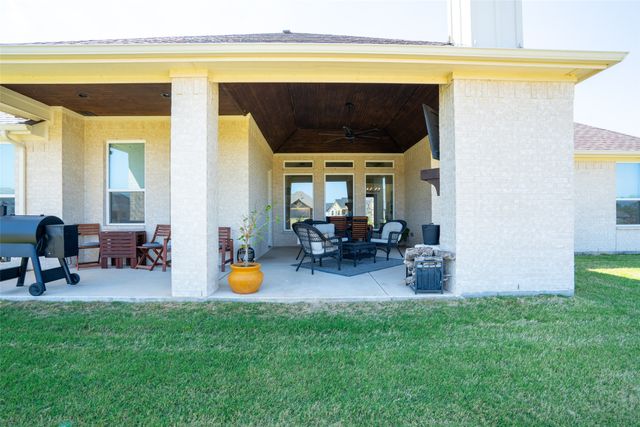 2521 Birchwood Drive, Granbury, TX 76049