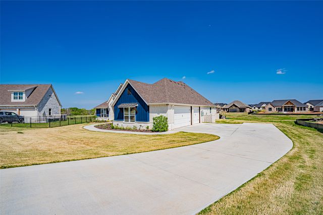 2521 Birchwood Drive, Granbury, TX 76049