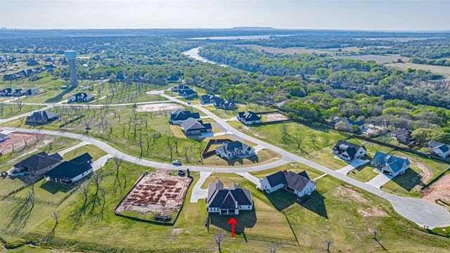 2521 Birchwood Drive, Granbury, TX 76049