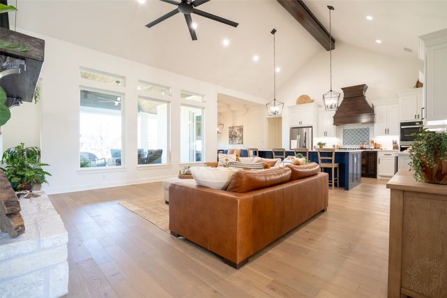 2521 Birchwood Drive, Granbury, TX 76049