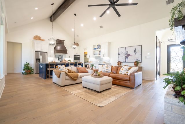 2521 Birchwood Drive, Granbury, TX 76049