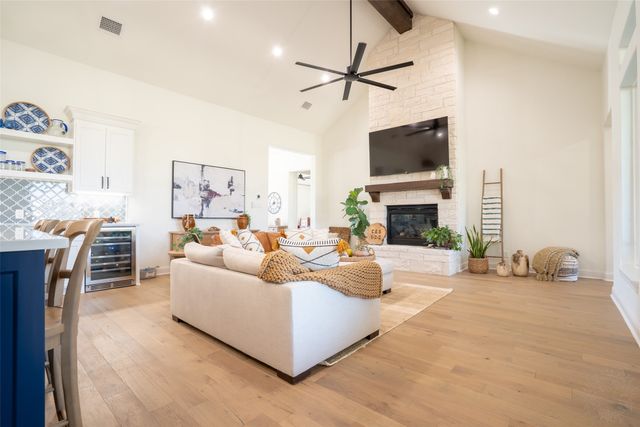 2521 Birchwood Drive, Granbury, TX 76049