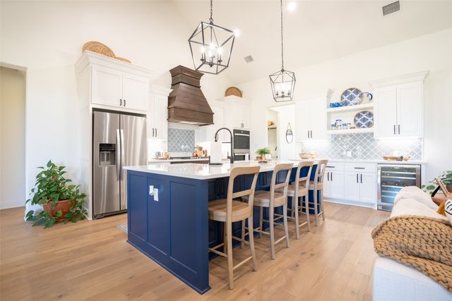 2521 Birchwood Drive, Granbury, TX 76049