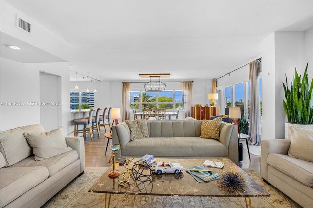 2500 E Las Olas Blvd 408, Fort Lauderdale, FL 33301