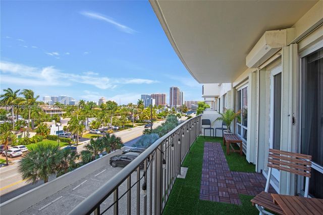 2500 E Las Olas Blvd 408, Fort Lauderdale, FL 33301