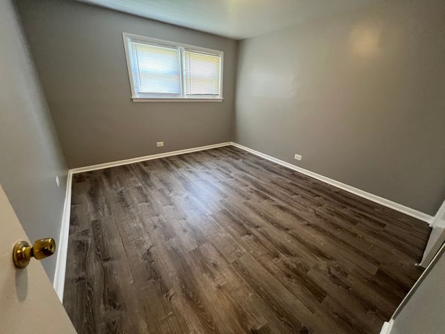 7832 S Cregier Avenue 1E, Chicago, IL 60649