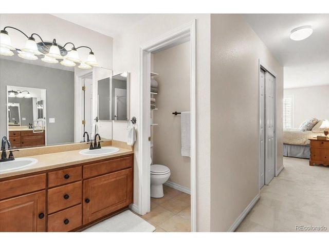 6091 W Utah Ln, Lakewood, CO 80232