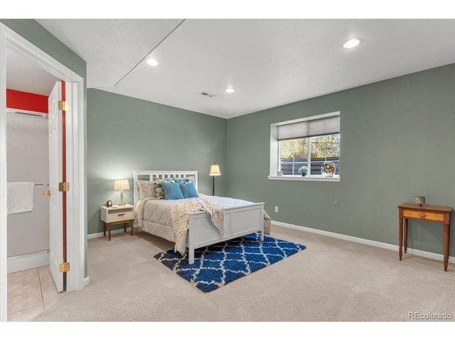 6091 W Utah Ln, Lakewood, CO 80232