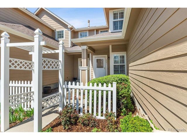 6091 W Utah Ln, Lakewood, CO 80232
