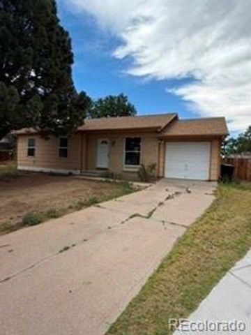 9748 Clayton Circle, Denver, CO 80229