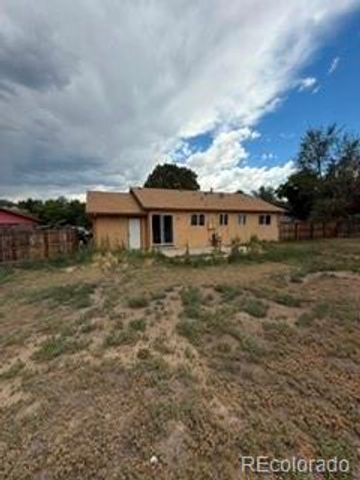 9748 Clayton Circle, Denver, CO 80229