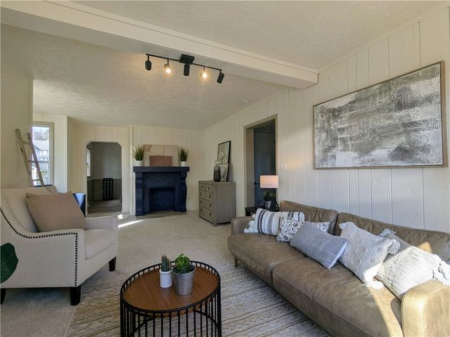 310 E Penn, City Of But Sw, PA 16001