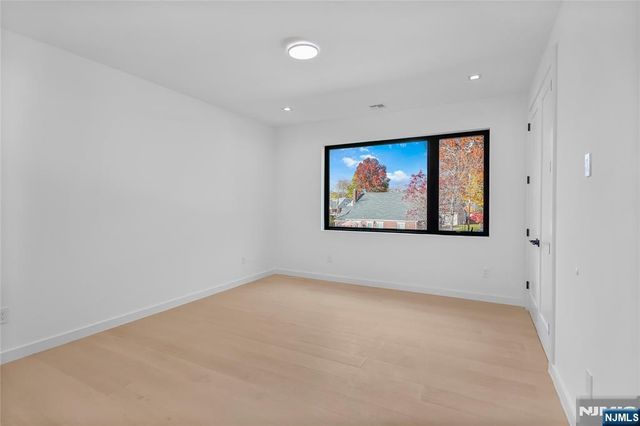 12-25 Eastern Drive, Fair Lawn, NJ 07410