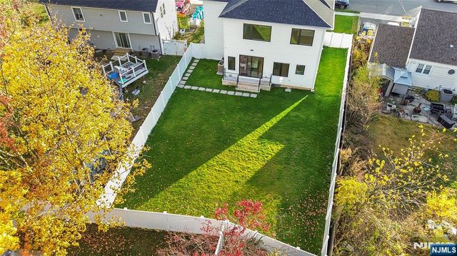 12-25 Eastern Drive, Fair Lawn, NJ 07410